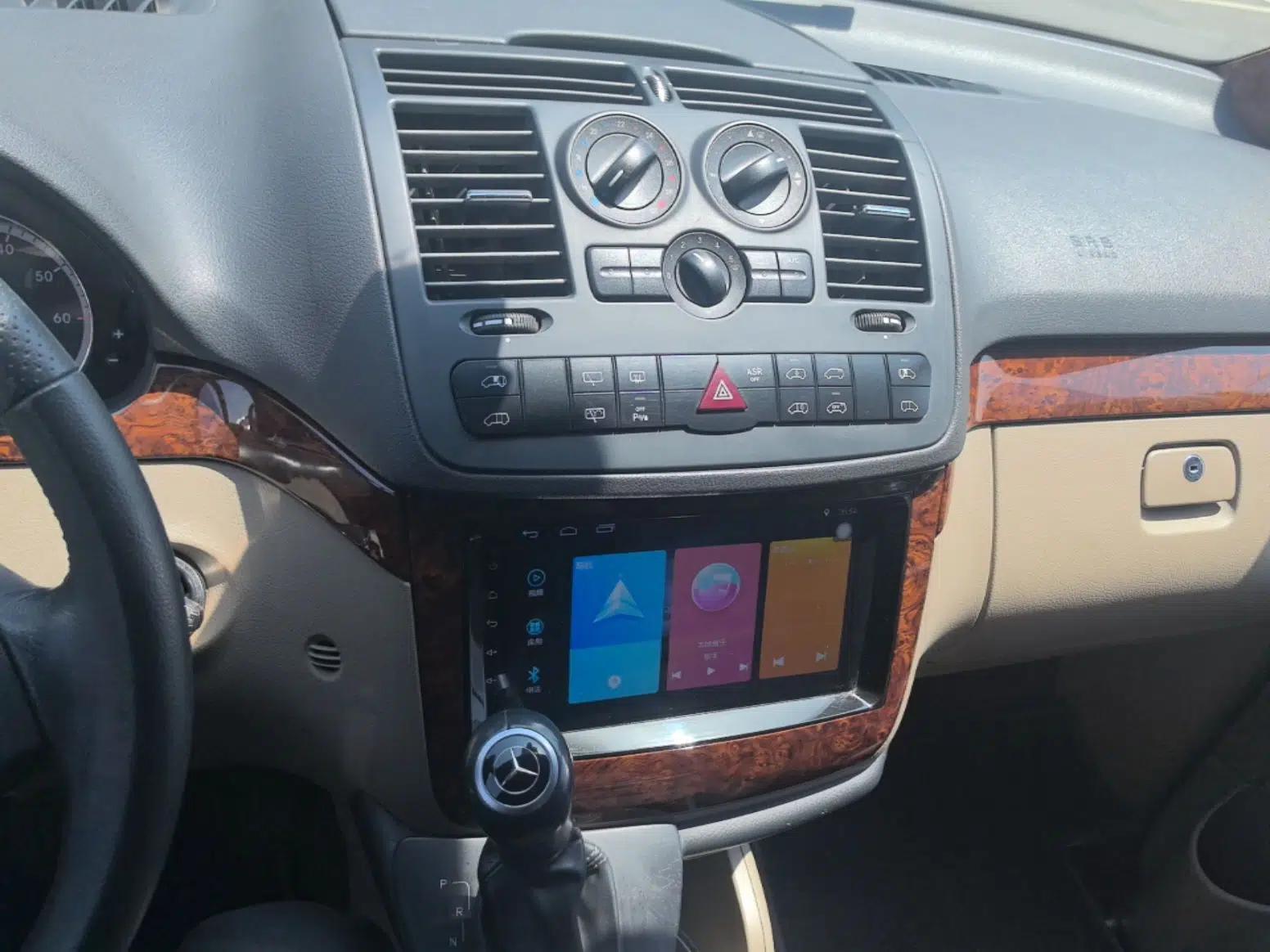 Mercedes-Benz Viano 2013 3.0L Comfort Edition — миниатюра 16