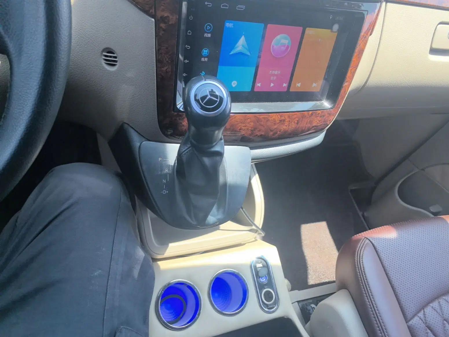 Mercedes-Benz Viano 2013 3.0L Comfort Edition — миниатюра 17