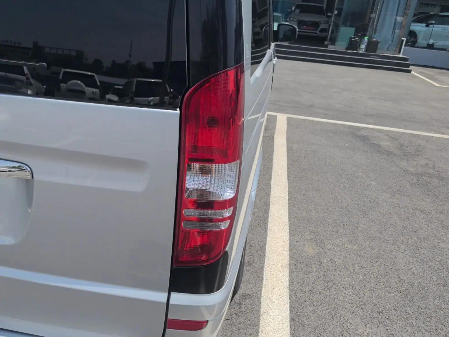Mercedes-Benz Viano 2013 3.0L Comfort Edition — миниатюра 7