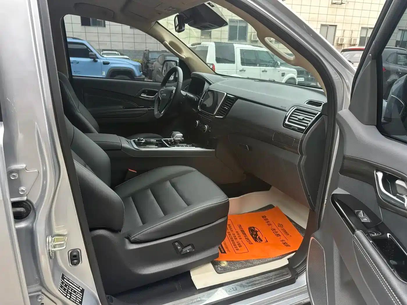 2022 mu-X Ranger 2.0T Gasoline Automatic 4WD Enjoyable 7-Seater — миниатюра 9