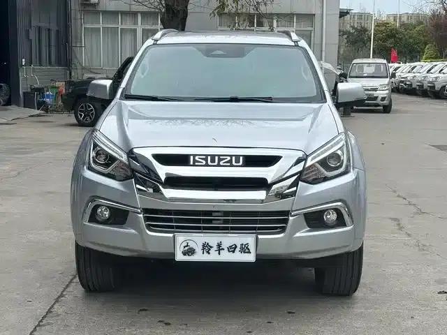 2022 mu-X Ranger 2.0T Gasoline Automatic 4WD Enjoyable 7-Seater