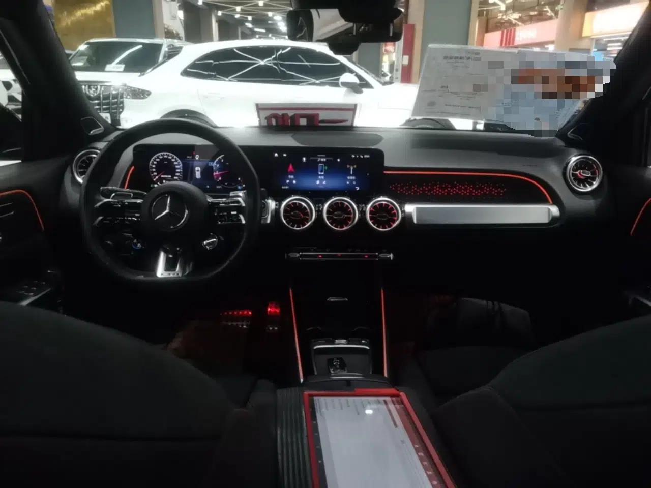 Mercedes-Benz GLB AMG 2024 AMG GLB 35 4MATIC — миниатюра 12