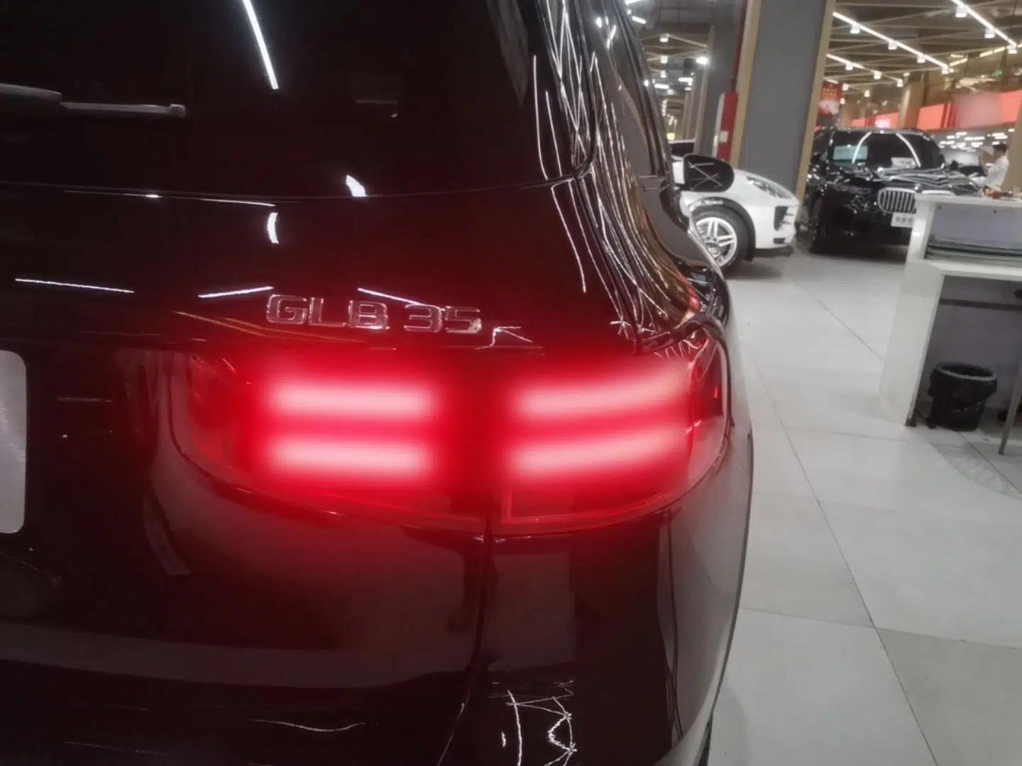 Mercedes-Benz GLB AMG 2024 AMG GLB 35 4MATIC — миниатюра 8