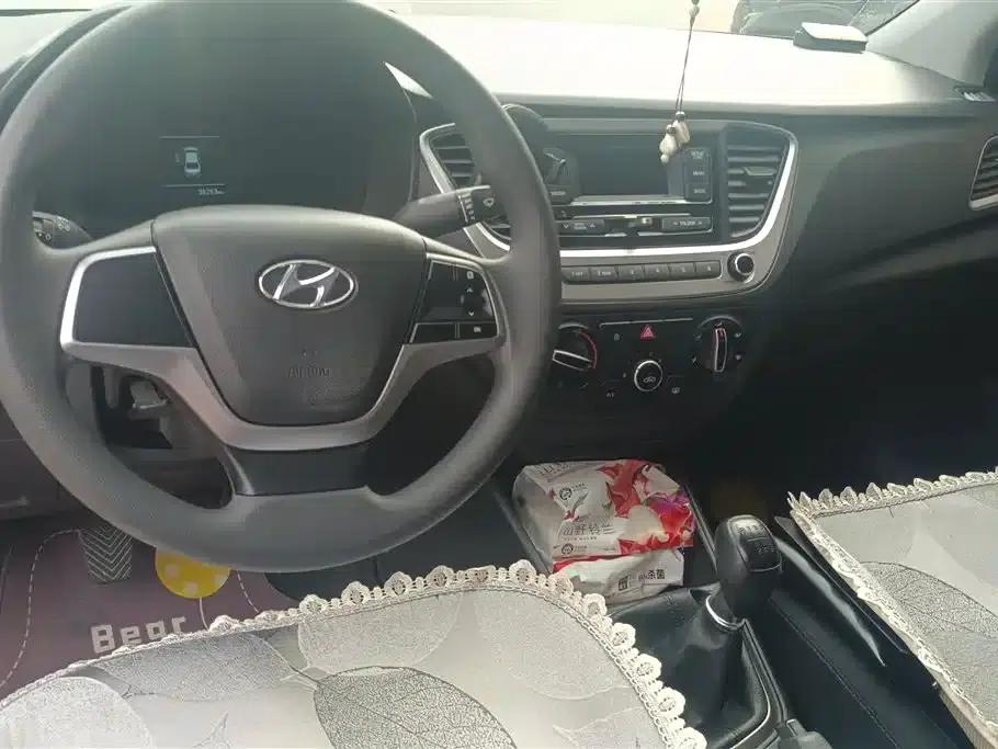 2020 Hyundai Verna 1.4L Manual GS Youth Edition — миниатюра 12