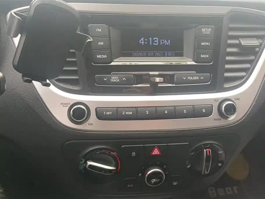 2020 Hyundai Verna 1.4L Manual GS Youth Edition — миниатюра 13