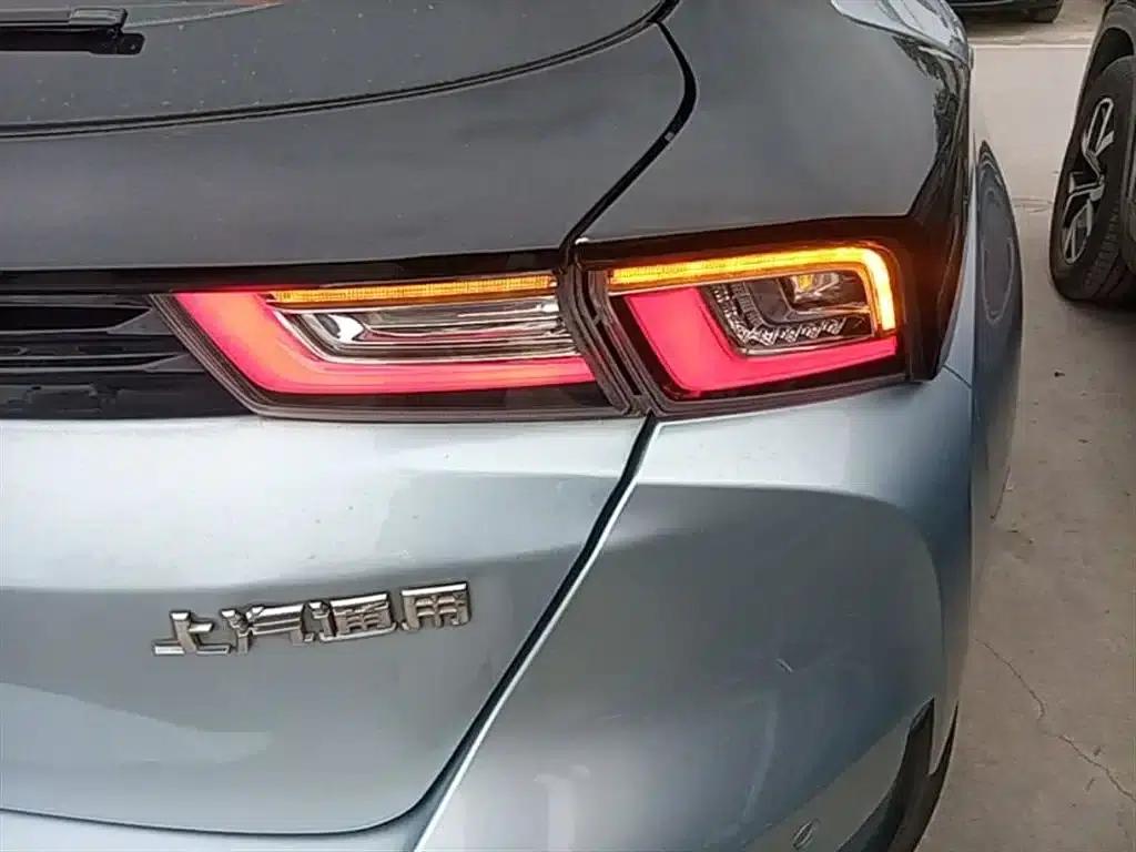 Chevrolet Menlo 2020 Galaxy Edition — миниатюра 8