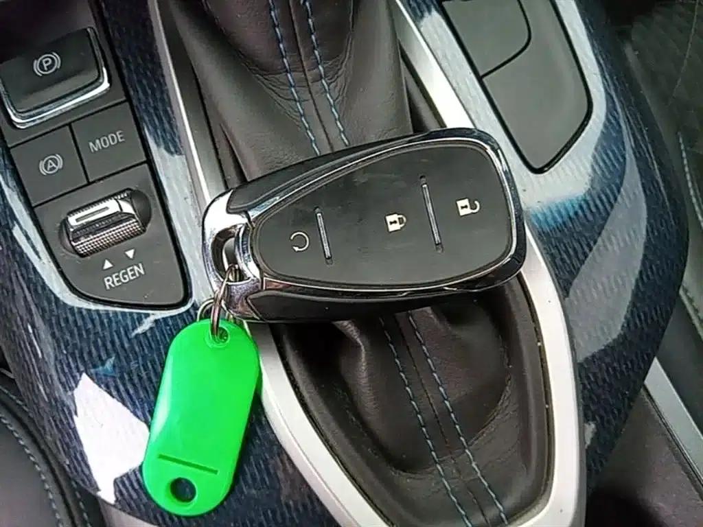 Chevrolet Menlo 2020 Galaxy Edition — миниатюра 9