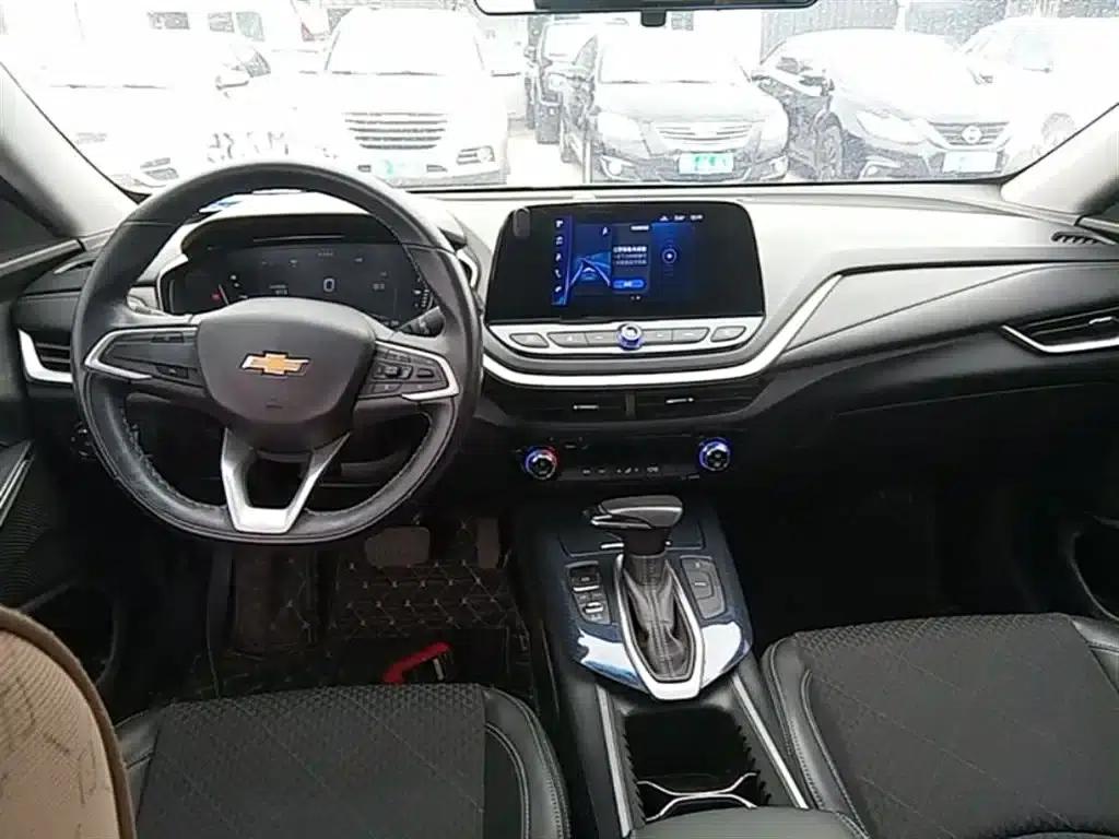 Chevrolet Menlo 2020 Galaxy Edition — миниатюра 10