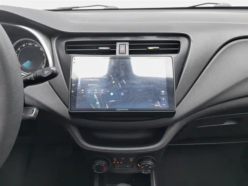 Chevrolet Aveo RV 2016 1.5L Automatic Smart Edition — миниатюра 12