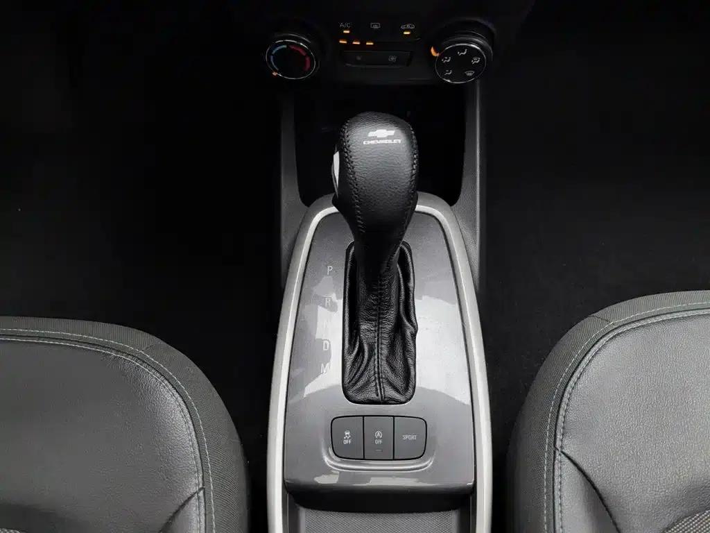 Chevrolet Aveo RV 2016 1.5L Automatic Smart Edition — миниатюра 13