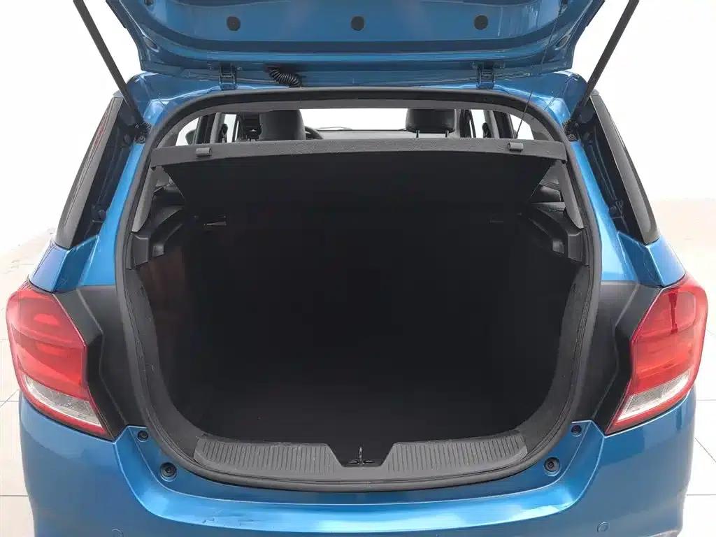 Chevrolet Aveo RV 2016 1.5L Automatic Smart Edition — миниатюра 16
