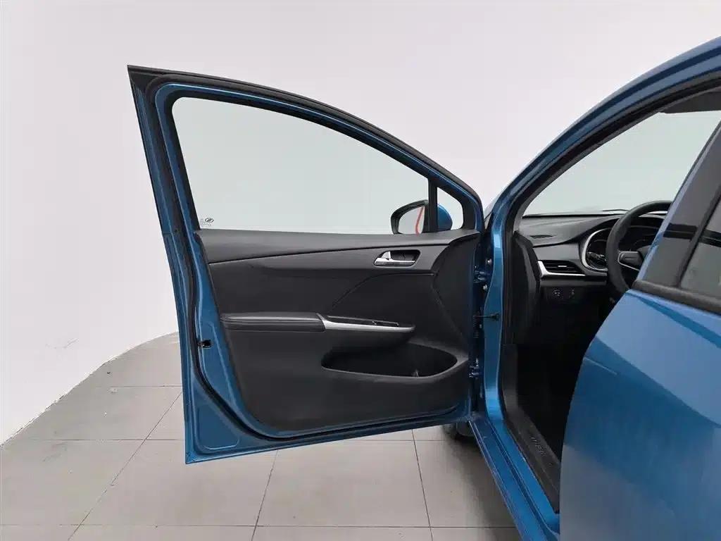Chevrolet Aveo RV 2016 1.5L Automatic Smart Edition — миниатюра 8
