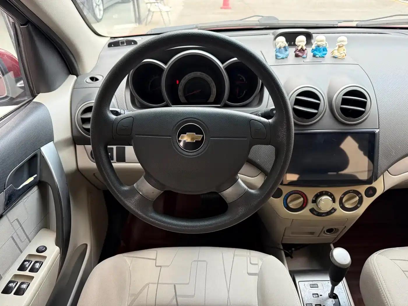 Chevrolet Aveo 2010 1.4AT Fashion Edition — миниатюра 8