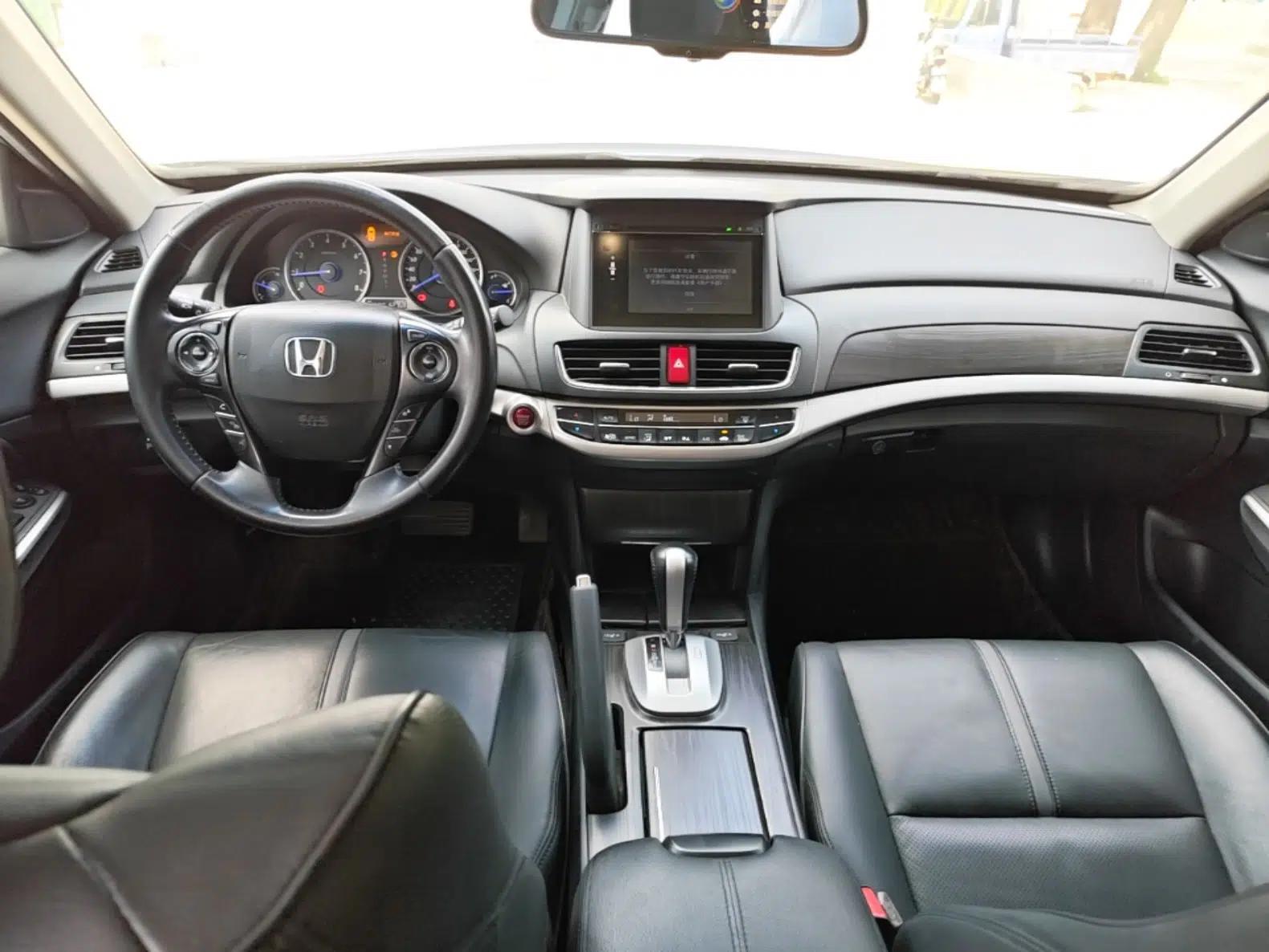 Honda Crosstour 2014 2.4L Luxury Edition — миниатюра 13