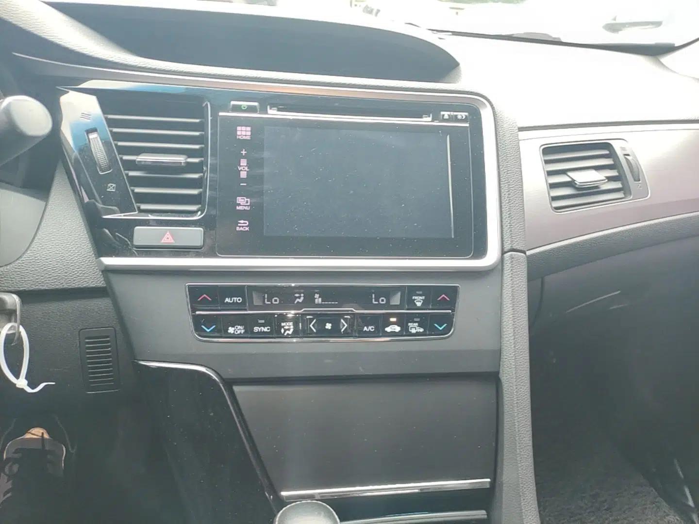 Honda Spirior 2015 2.0L Prestige Edition — миниатюра 13
