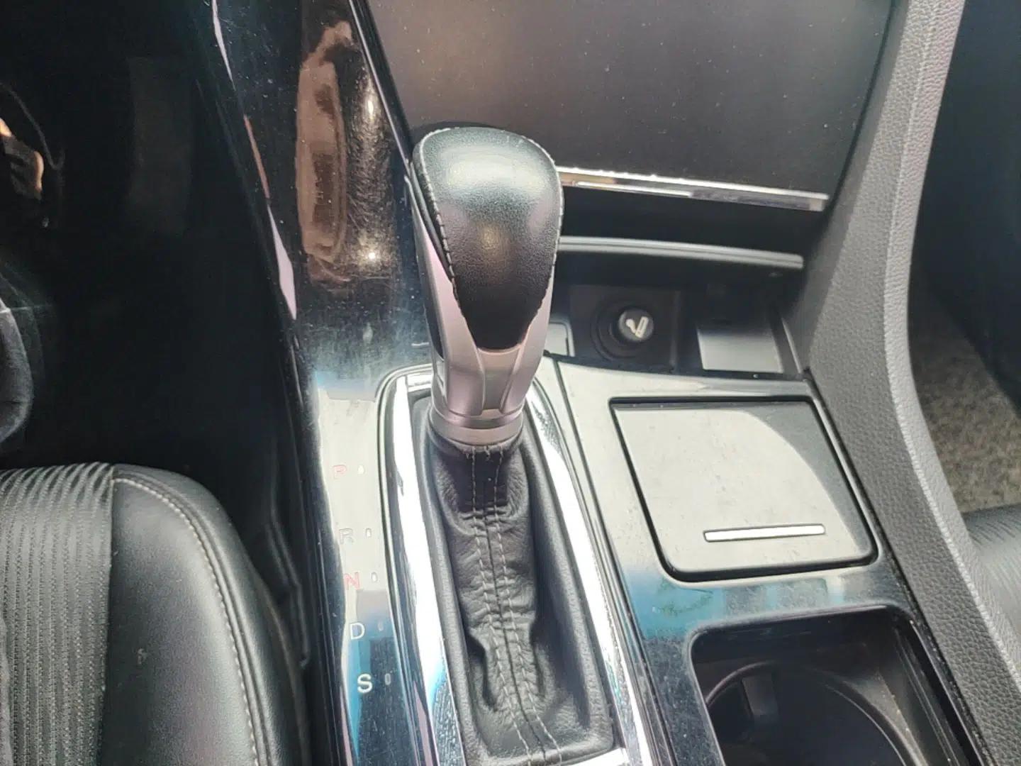 Honda Spirior 2015 2.0L Prestige Edition — миниатюра 17