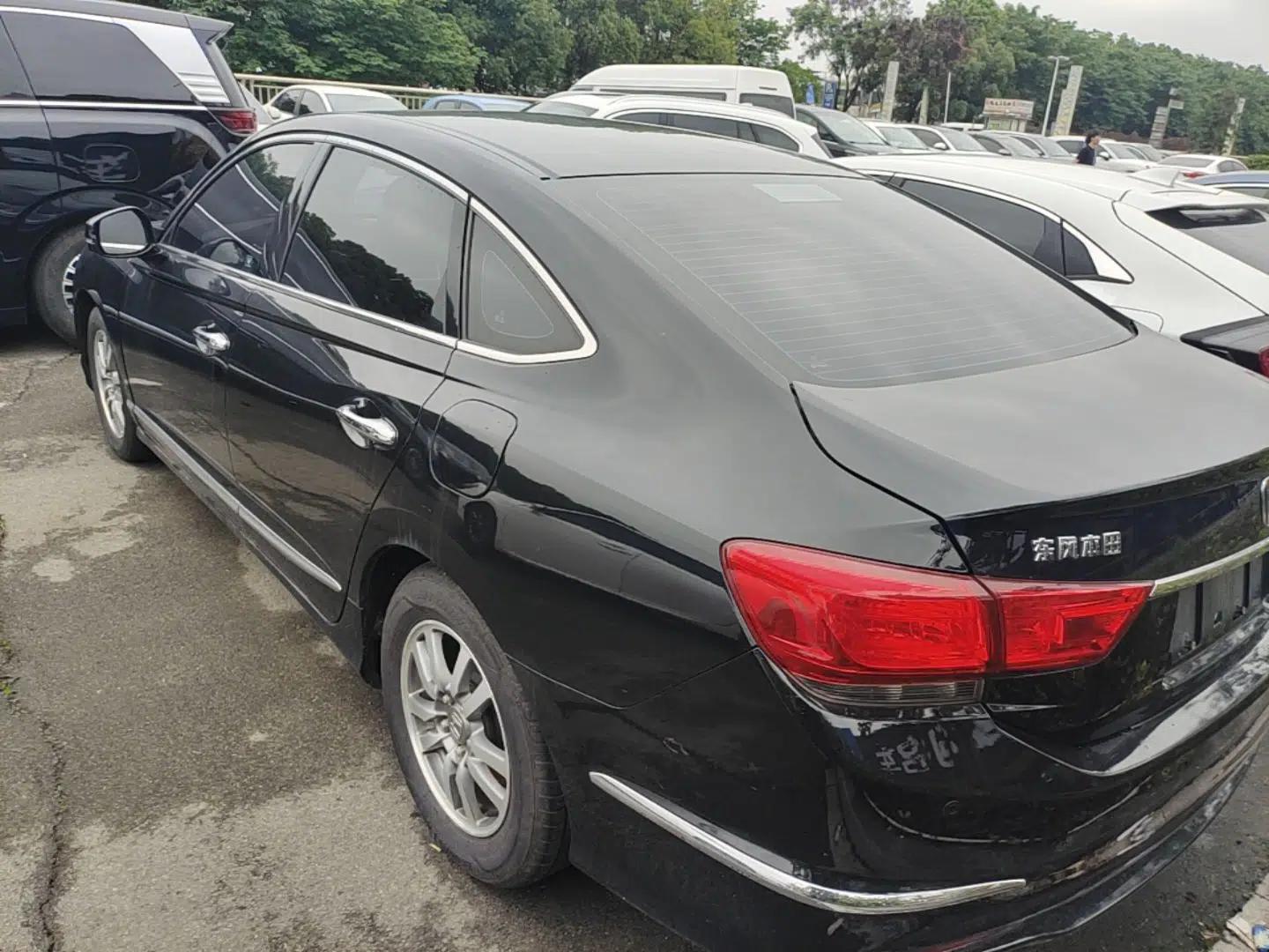 Honda Spirior 2015 2.0L Prestige Edition — миниатюра 4