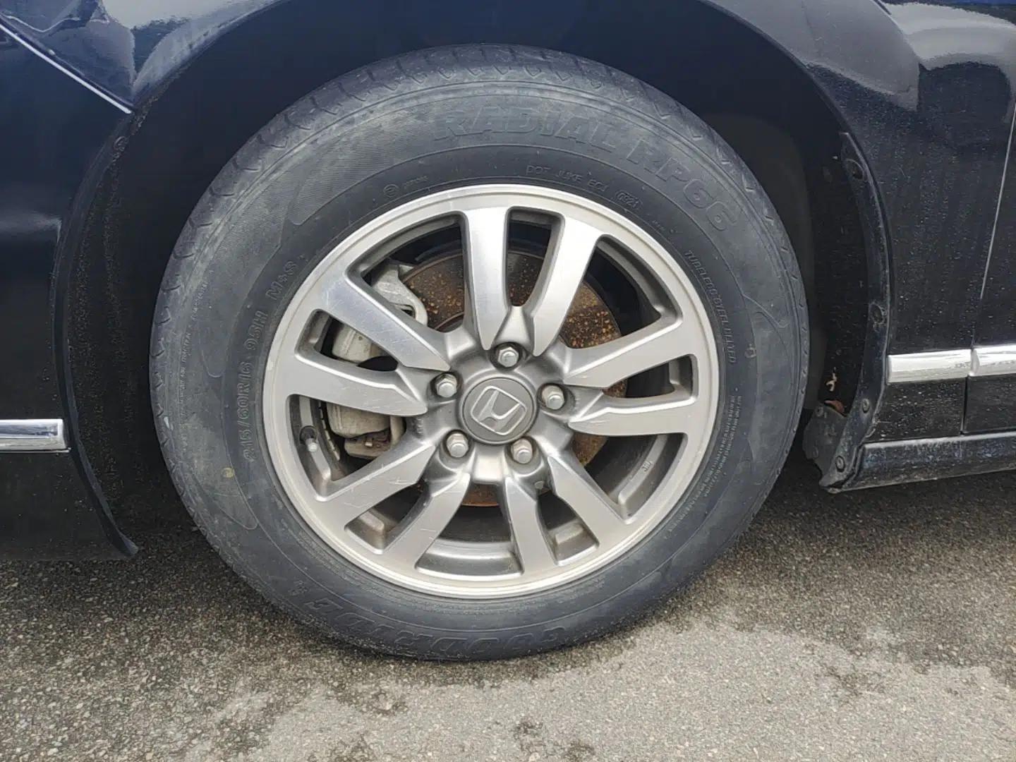 Honda Spirior 2015 2.0L Prestige Edition — миниатюра 8