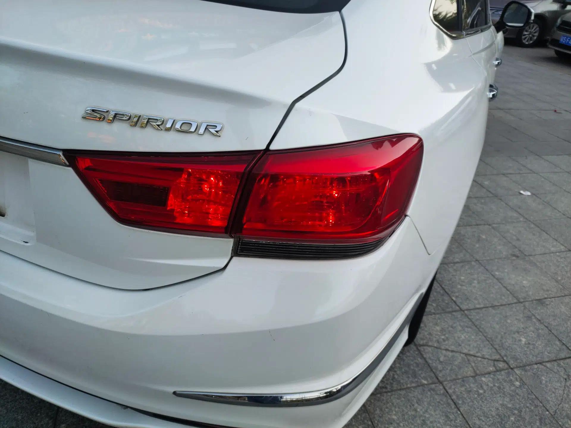 Honda Spirior 2015 2.0L Luxury Edition — миниатюра 7