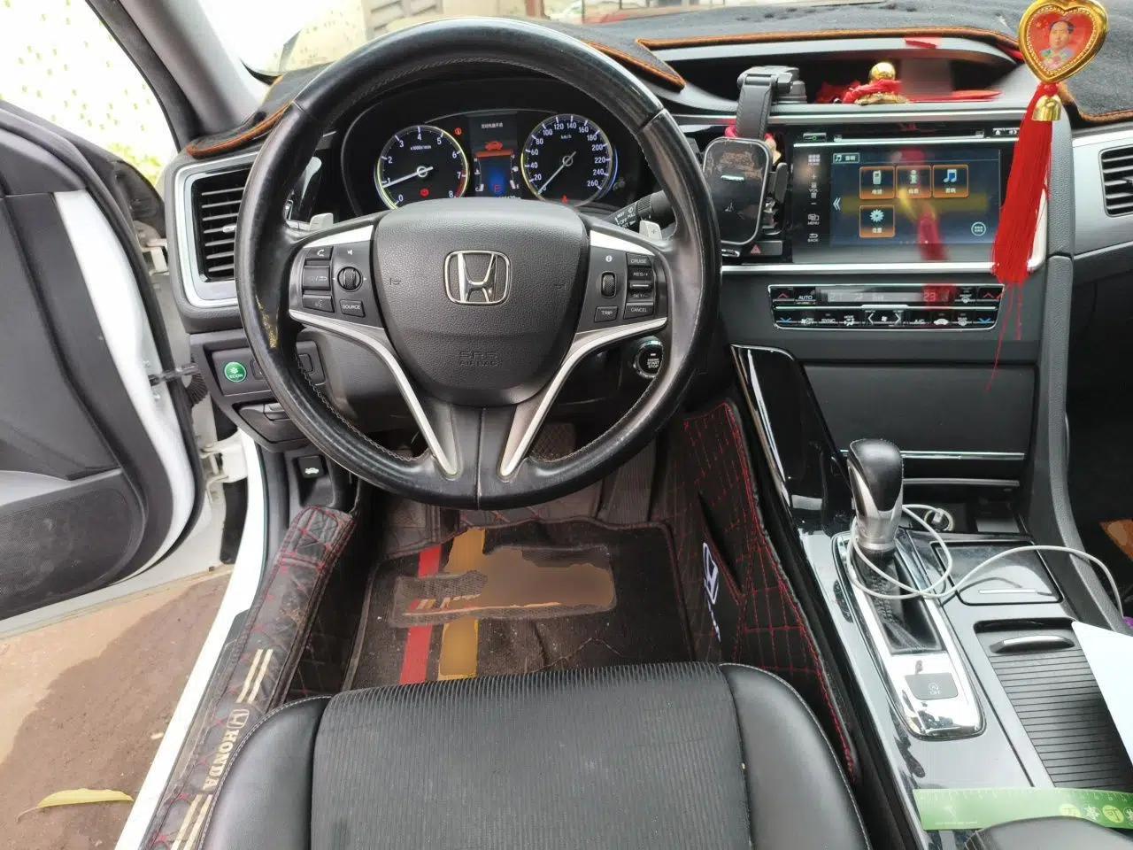 Honda Spirior 2017 2.0L Classic Edition — миниатюра 11