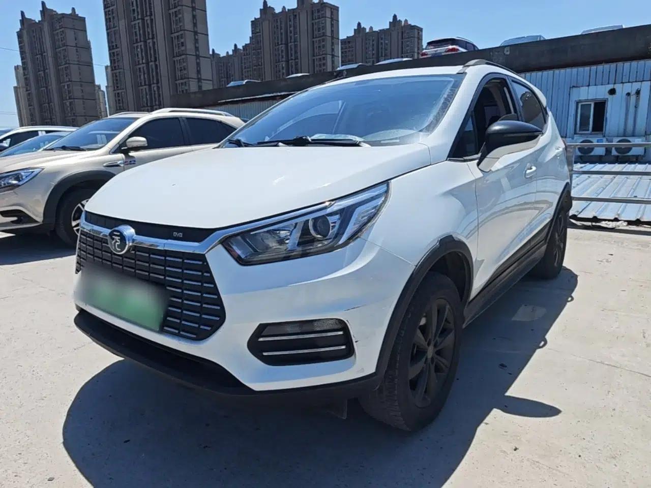 BYD Yuan New Energy 2018 EV360 Smart Connect Cool Edition — миниатюра 1