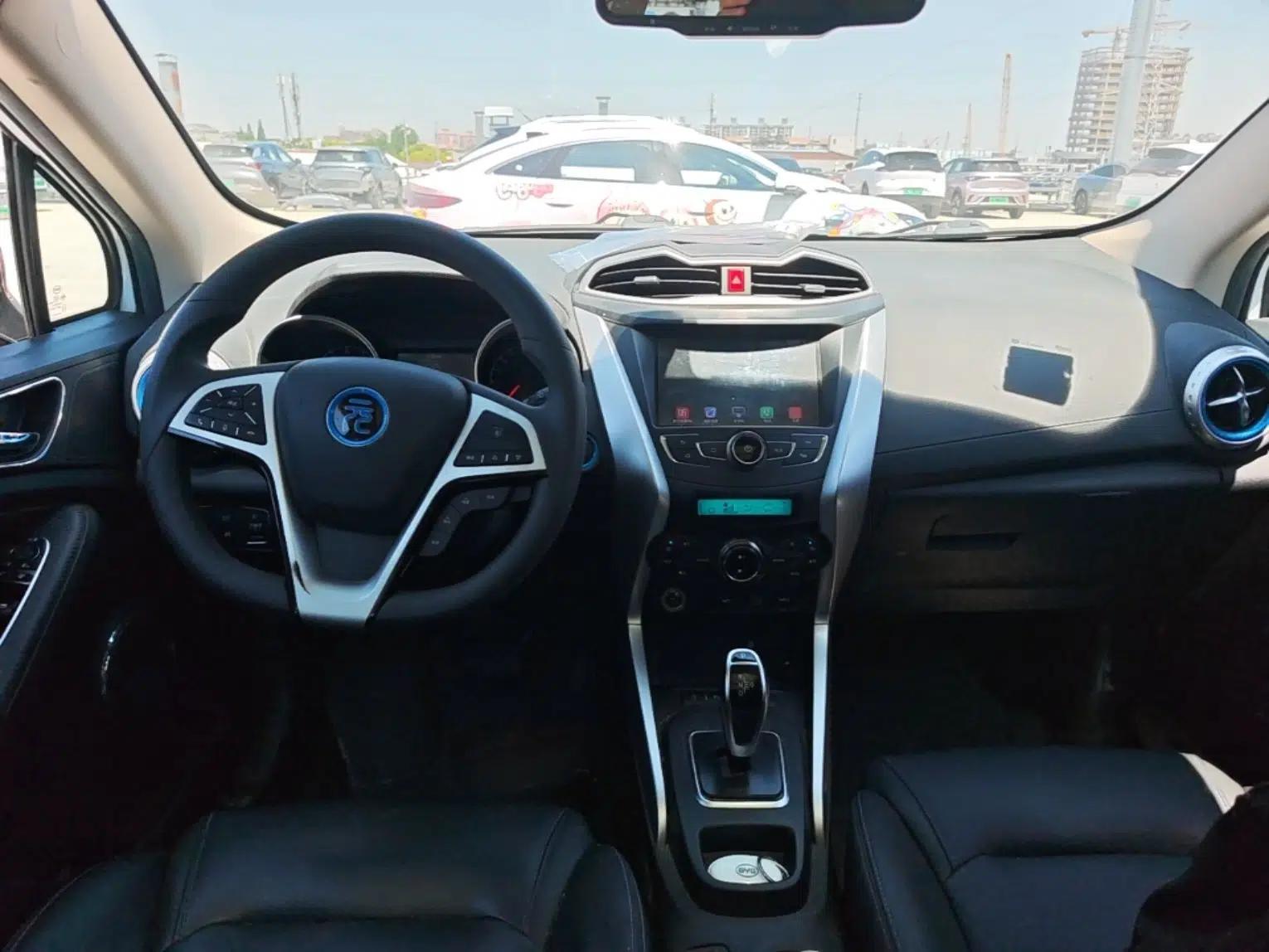 BYD Yuan New Energy 2018 EV360 Smart Connect Cool Edition — миниатюра 18