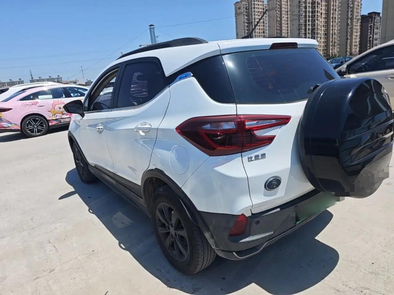 BYD Yuan New Energy 2018 EV360 Smart Connect Cool Edition — миниатюра 4