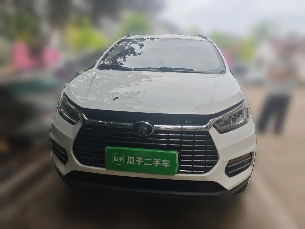 BYD Yuan New Energy 2019 EV360 Smart Connect Elite Model — миниатюра 2