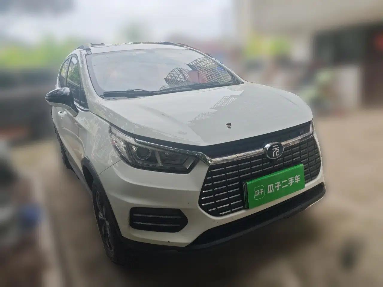 BYD Yuan New Energy 2019 EV360 Smart Connect Elite Model — миниатюра 3