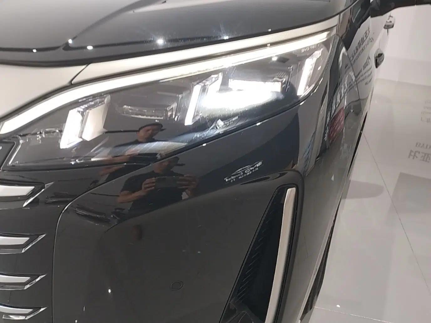 BYD Xia 2025 DM-i 1.5T 180km Excellence Model — миниатюра 9