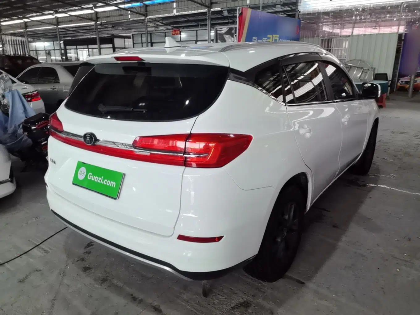 BYD Song 2020 Classic Edition 1.5T Automatic Elite Model — миниатюра 6
