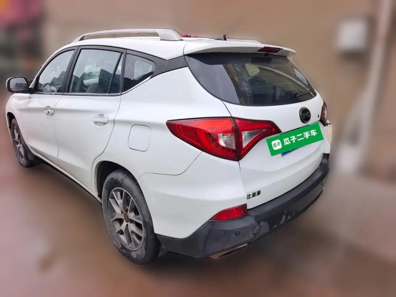 BYD Song 2016 GaiShi Edition 1.5TI Manual Elite Model — миниатюра 4