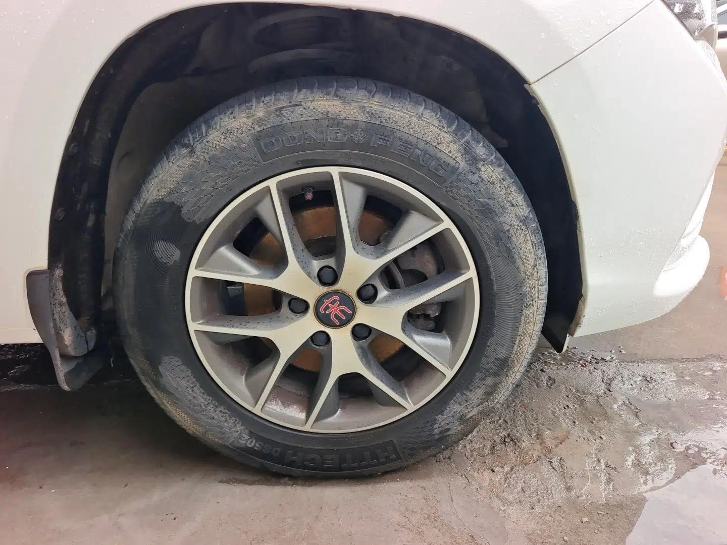 BYD Song 2016 GaiShi Edition 1.5TI Manual Elite Model — миниатюра 8