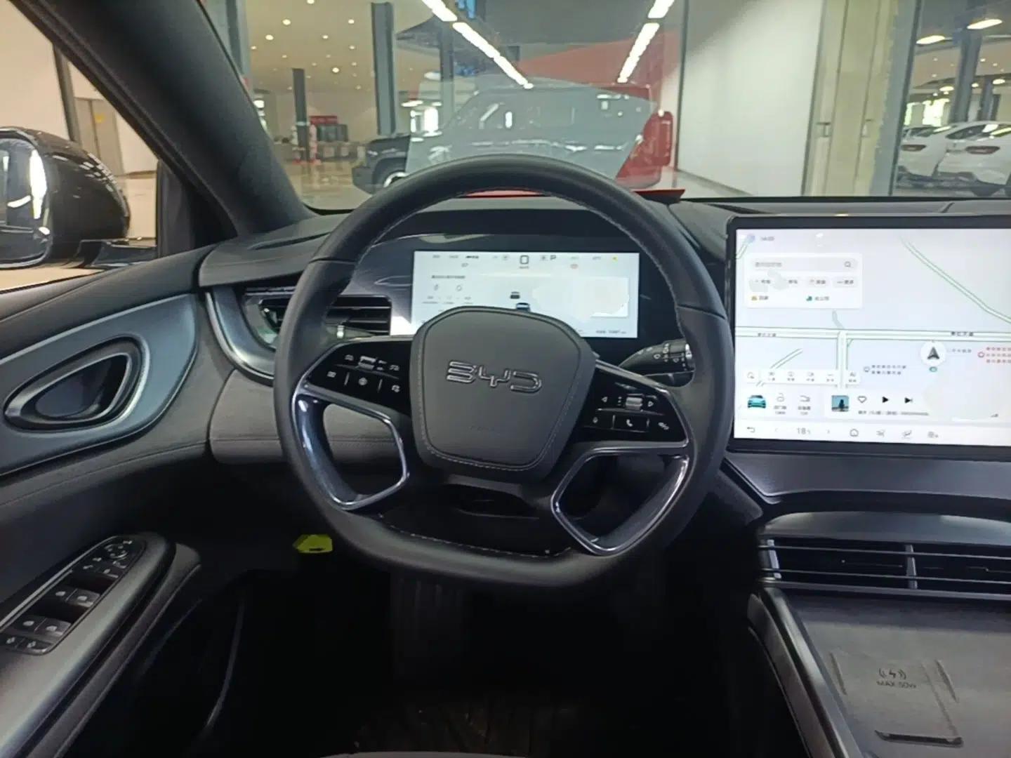 BYD Seal 07 DM-i 2025 DM-i 1.5L 125km Luxury Model — миниатюра 14