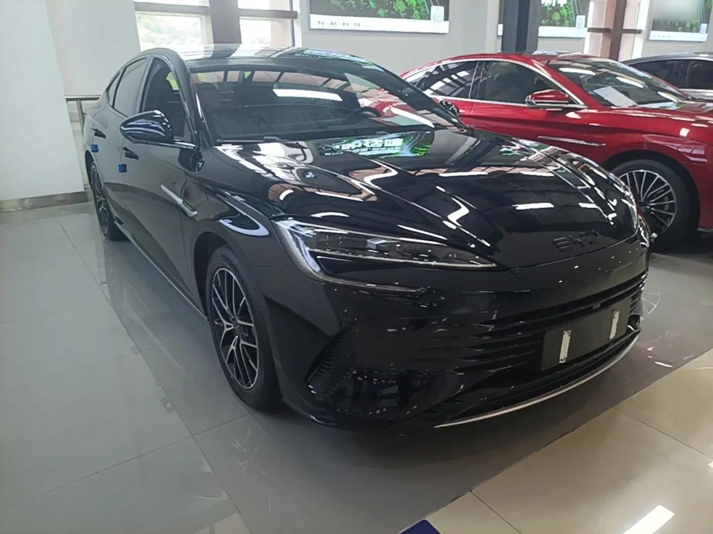 BYD Seal 07 DM-i 2025 DM-i 1.5L 125km Luxury Model — миниатюра 3