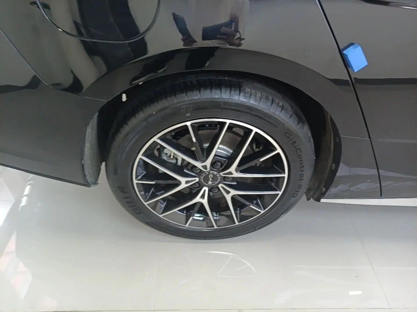BYD Seal 07 DM-i 2025 DM-i 1.5L 125km Luxury Model — миниатюра 10