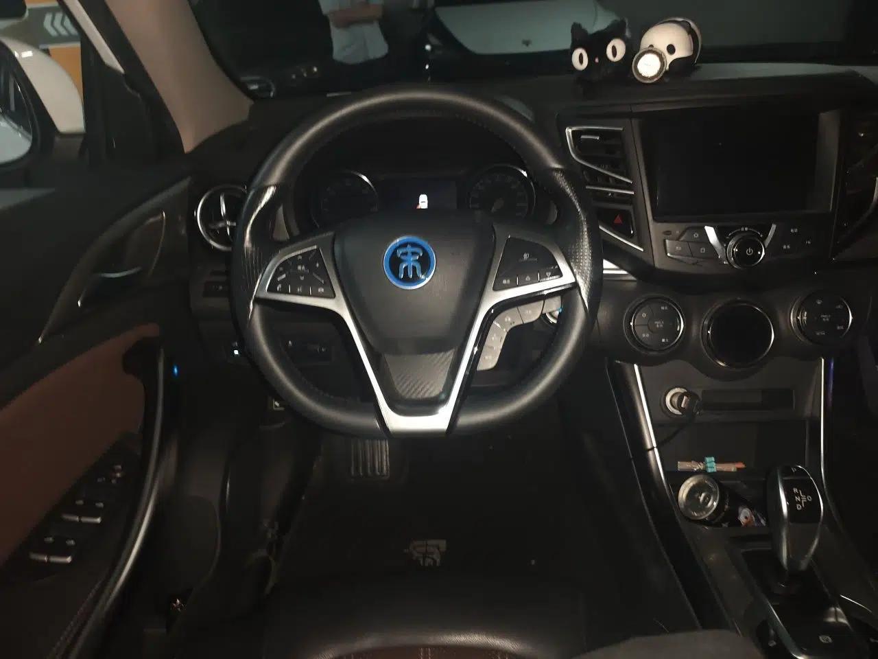 BYD Song New Energy 2017 Song DM 1.5TID All-Wheel Drive Luxury Model — миниатюра 11