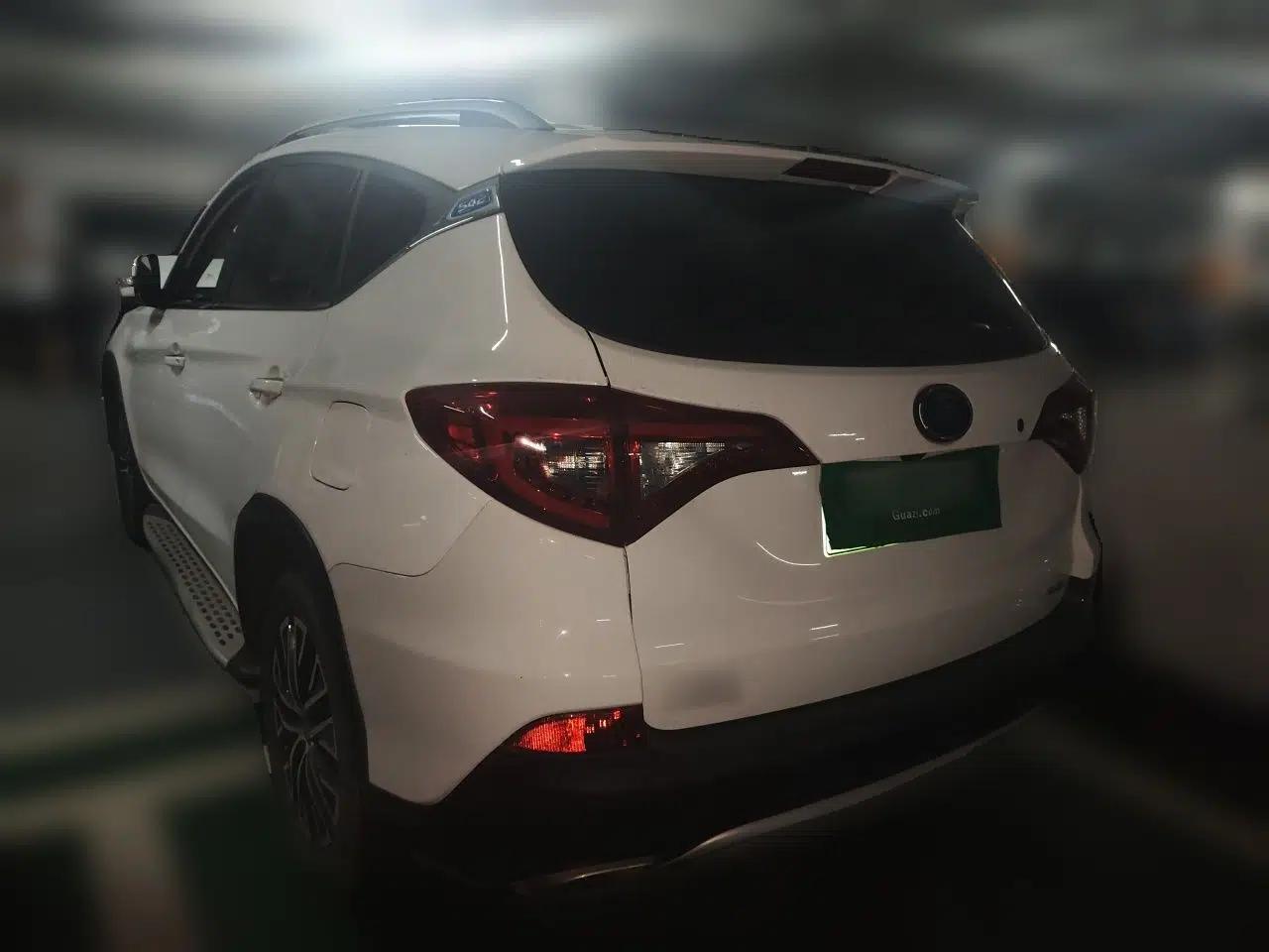BYD Song New Energy 2017 Song DM 1.5TID All-Wheel Drive Luxury Model — миниатюра 4