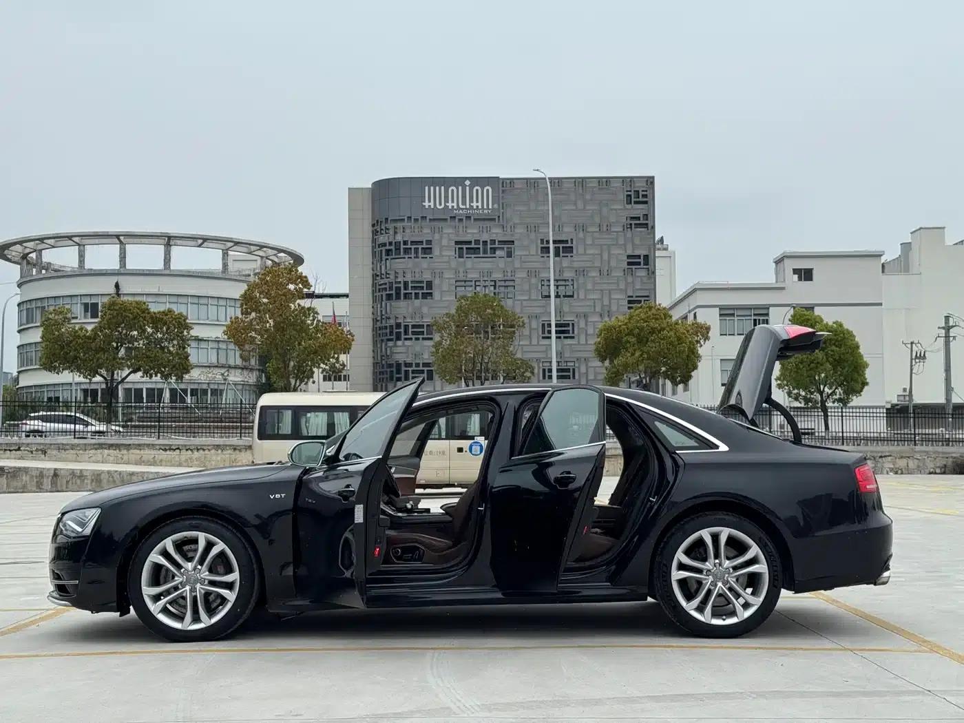 2013 Audi S8 4.0TFSI quattro — миниатюра 17