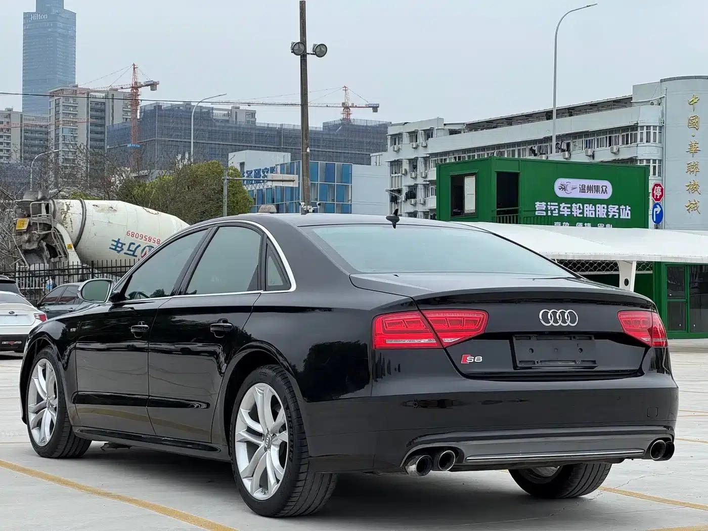 2013 Audi S8 4.0TFSI quattro — миниатюра 6