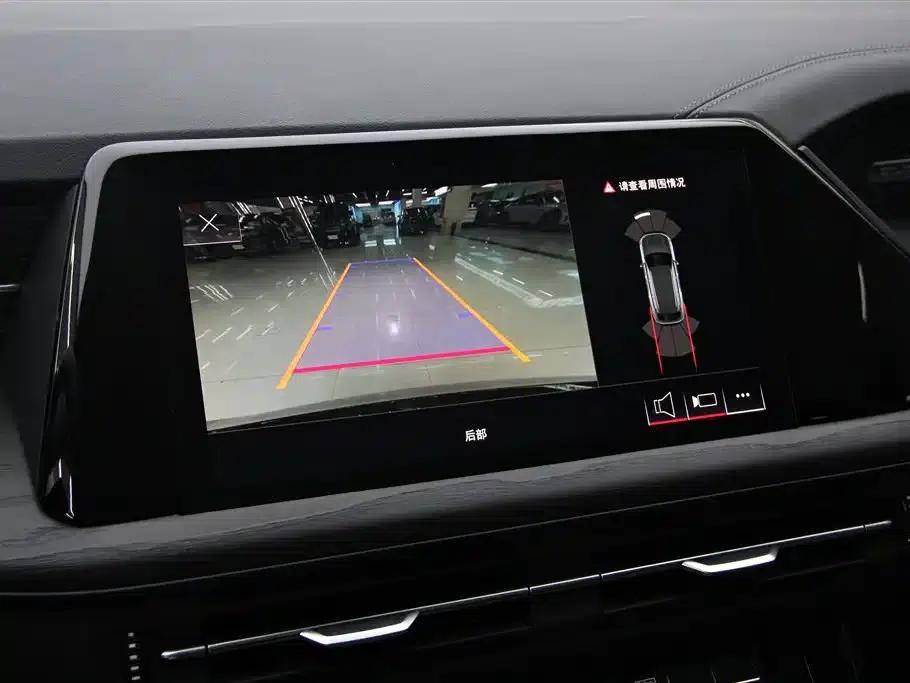 Audi Q6 2024 40 TFSI quattro Cloud View Edition, Feathered Forest Package, 7-seater — миниатюра 28