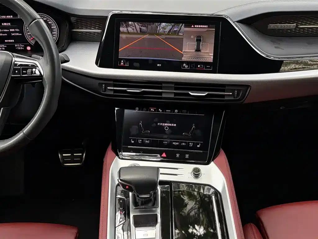 Audi Q6 2023 45 TFSI quattro Qiyun Edition Flying Rider Package — миниатюра 18