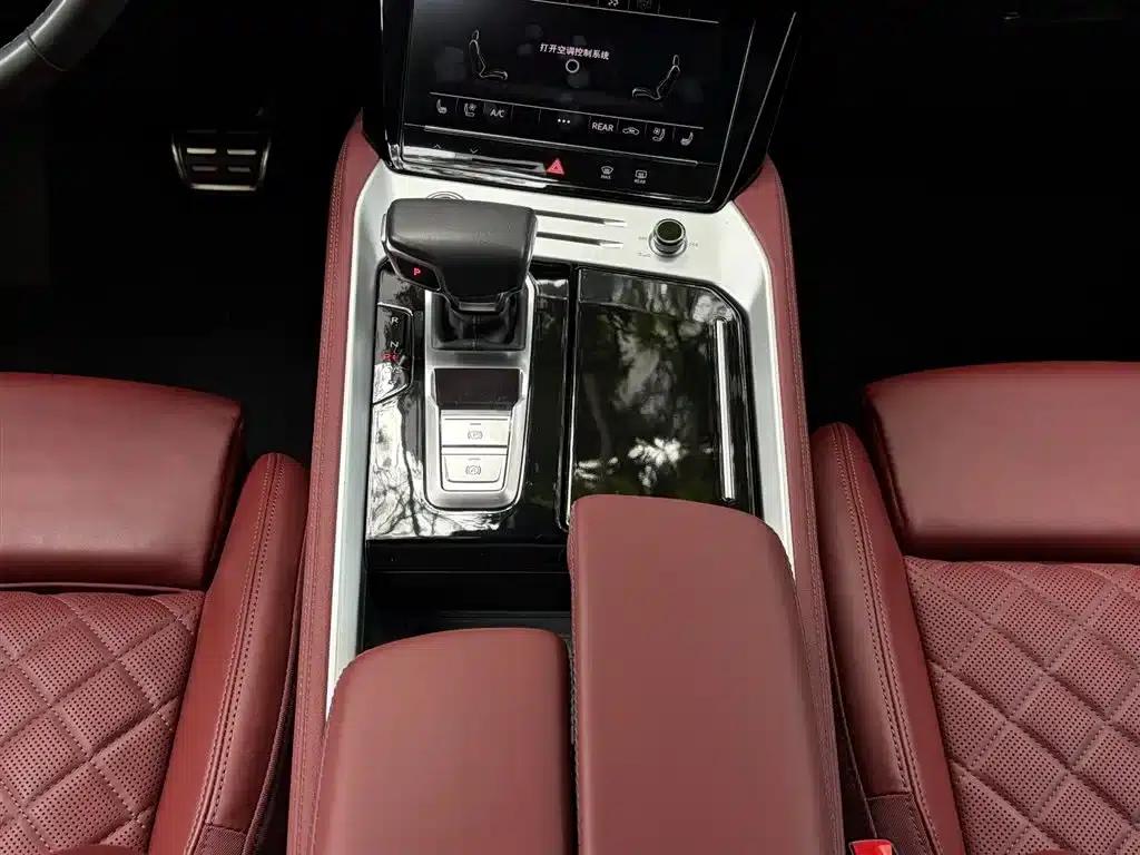 Audi Q6 2023 45 TFSI quattro Qiyun Edition Flying Rider Package — миниатюра 20