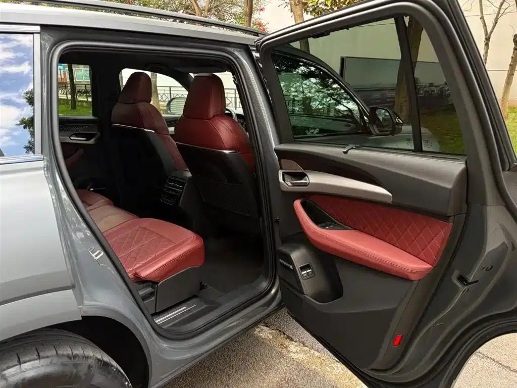Audi Q6 2023 45 TFSI quattro Qiyun Edition Flying Rider Package — миниатюра 25