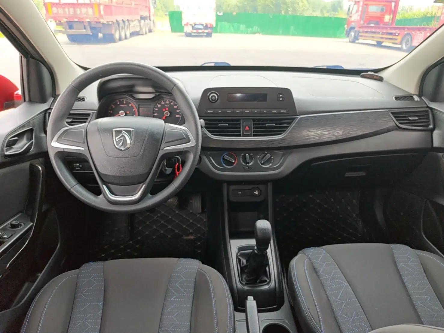 Baojun 310 2020 1.2L Manual Comfort Edition — миниатюра 12