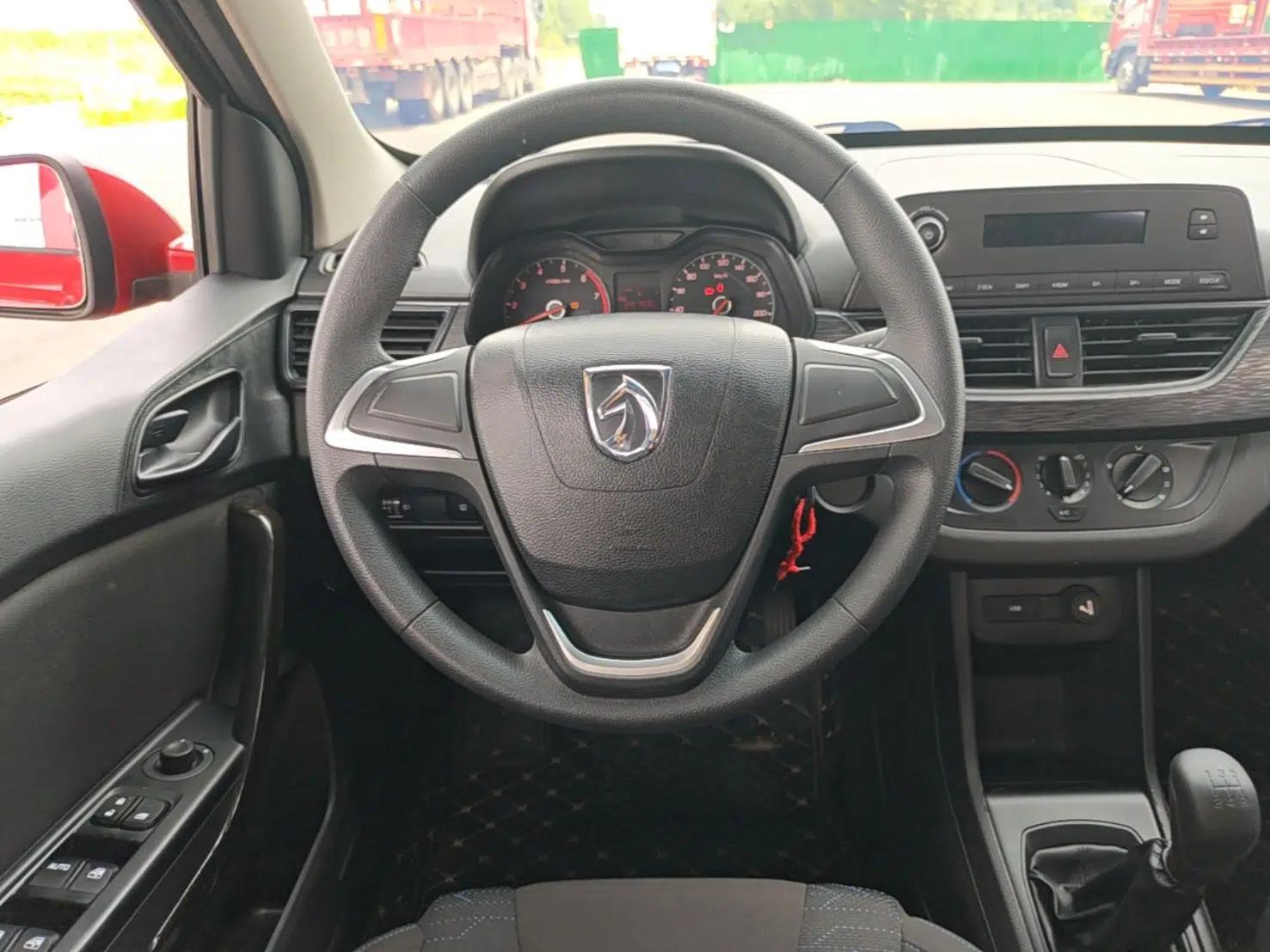 Baojun 310 2020 1.2L Manual Comfort Edition — миниатюра 13