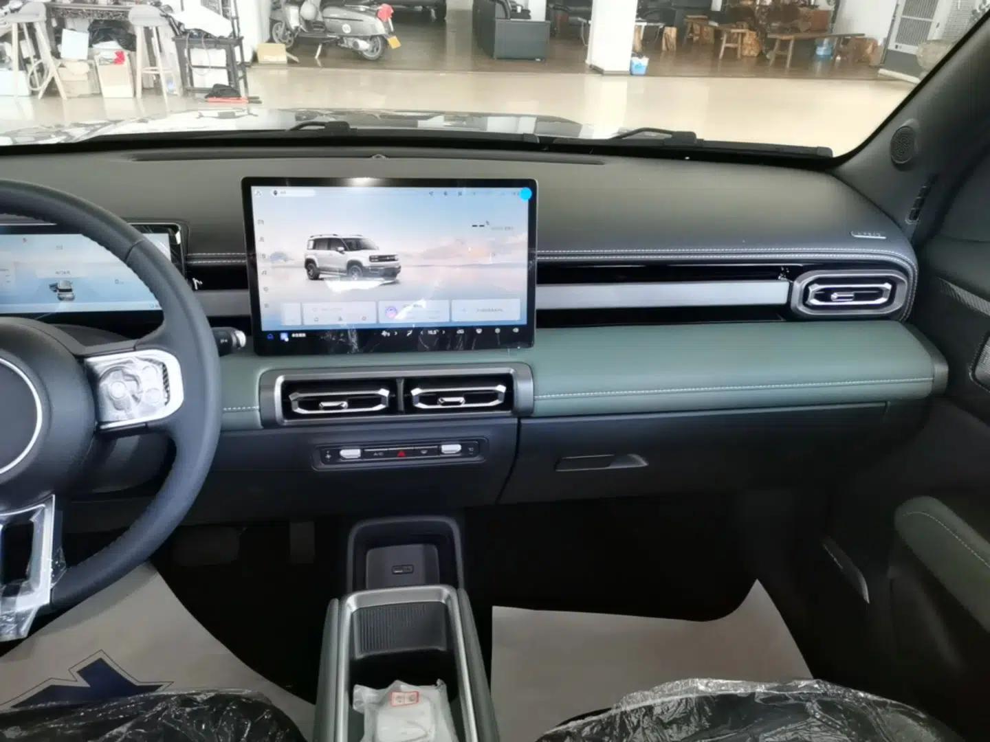Baojun Spark EUV 2026 301km Flagship Edition — миниатюра 16
