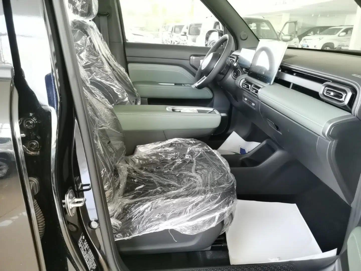 Baojun Spark EUV 2026 301km Flagship Edition — миниатюра 23