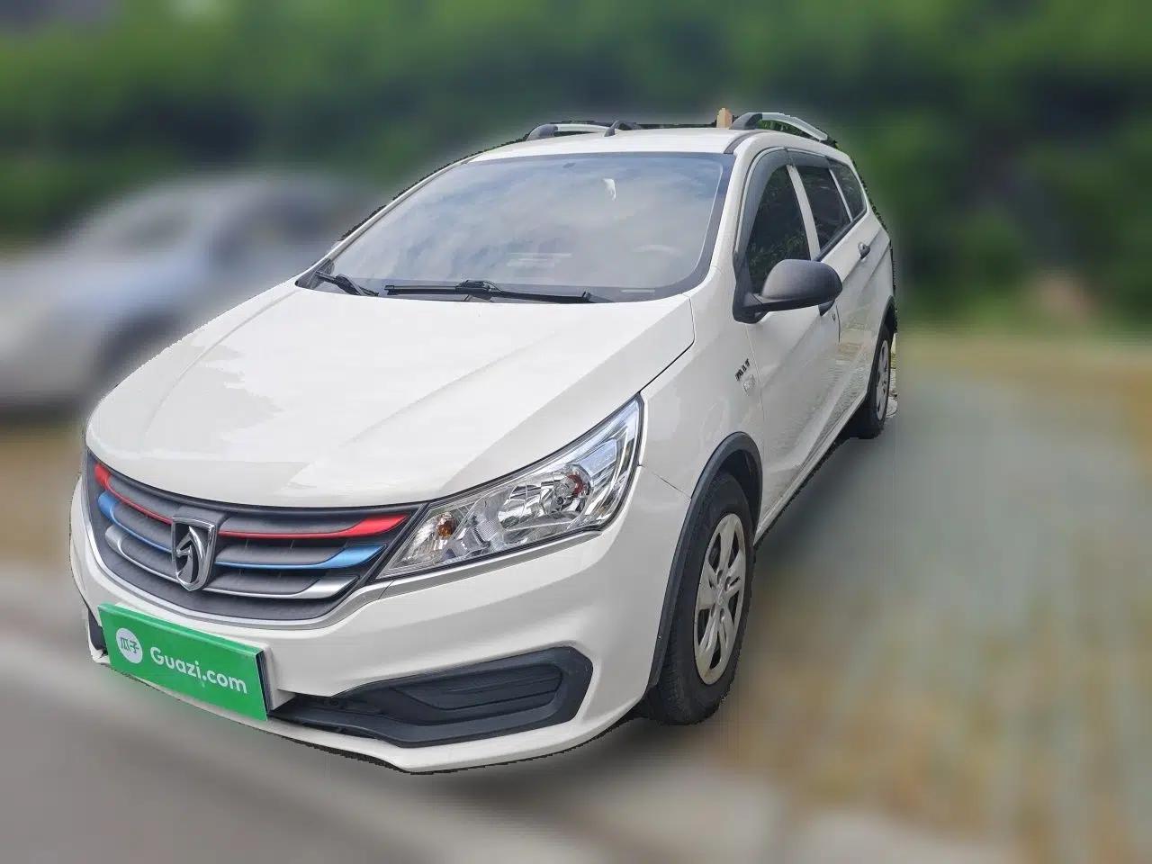 Baojun 310W 2020 1.5L Automatic Enjoyment Version China VI Emission Standard — миниатюра 1