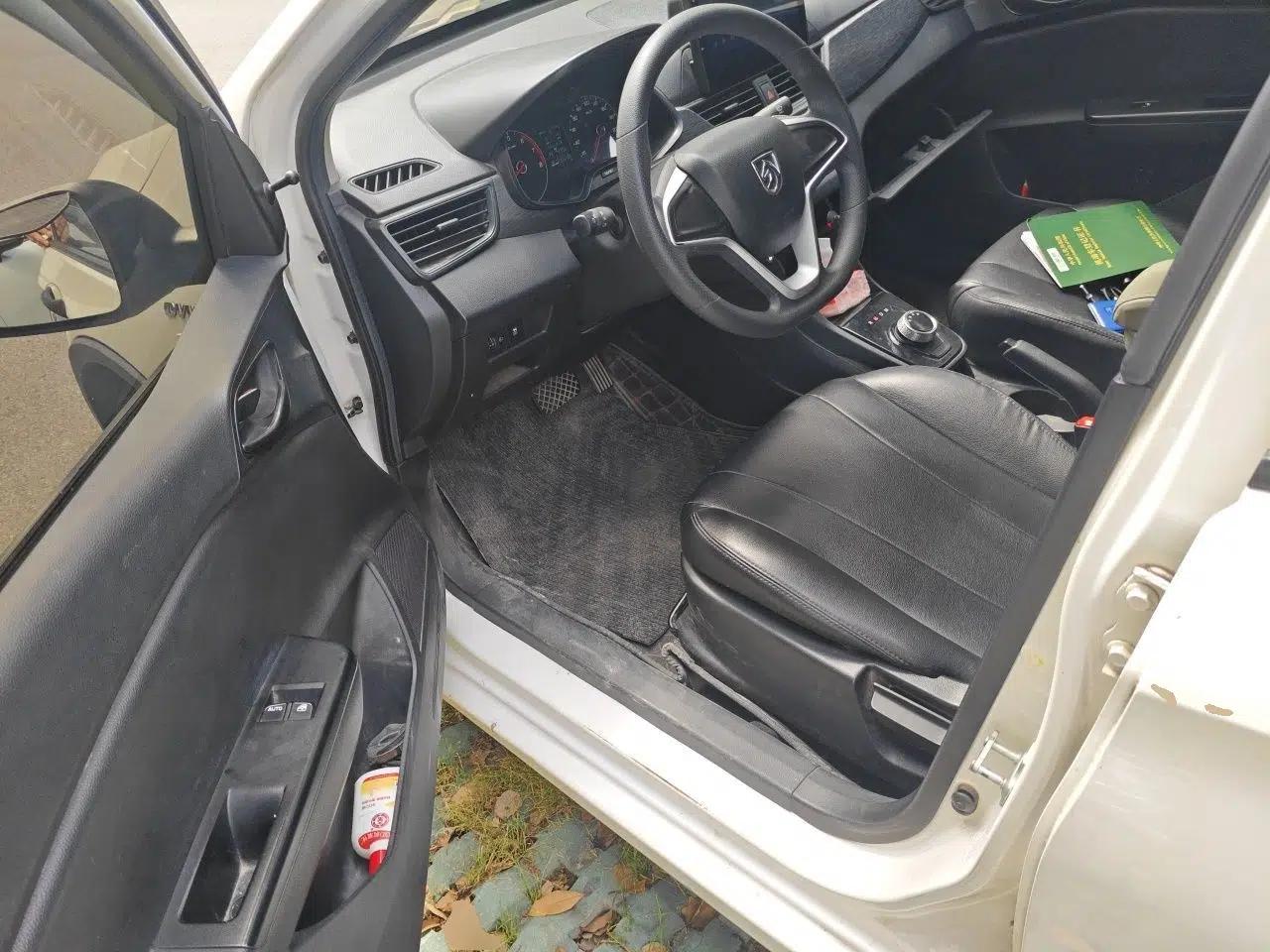 Baojun 310W 2020 1.5L Automatic Enjoyment Version China VI Emission Standard — миниатюра 17